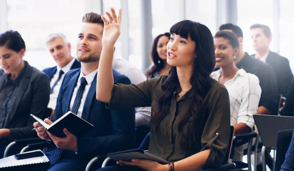 Os benefícios das palestras motivacionais para sua equipe